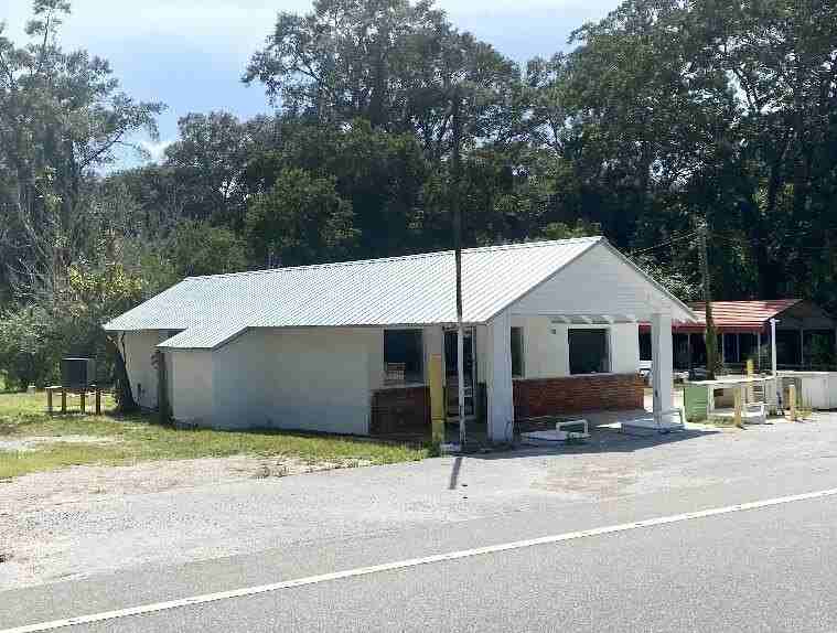 7575 Us Highway 331 N - Photo 3 of 16