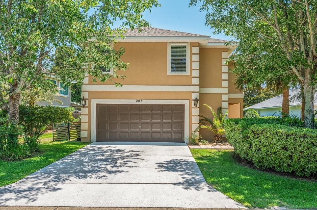 265 Chipola Cove - Photo 2 of 33