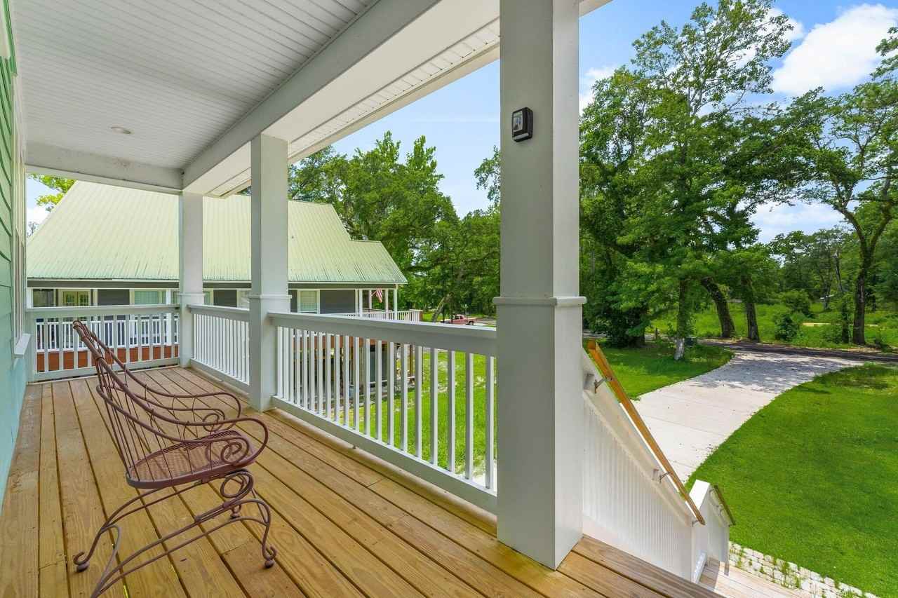 187 Portland Park Road - Photo 4 of 45