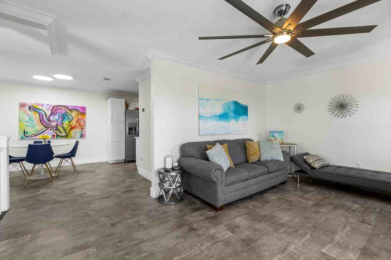 22 Moreno Point Road #03