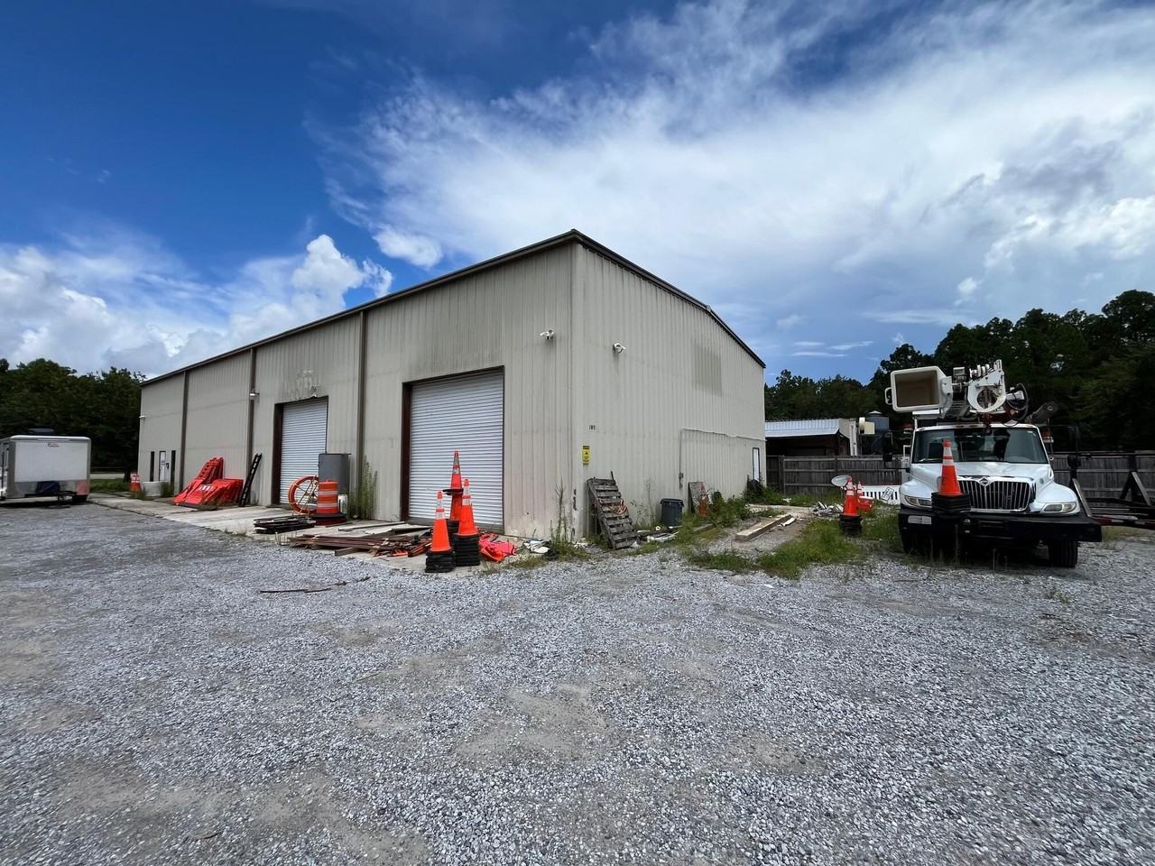 107 Industrial Court - Photo 6 of 21