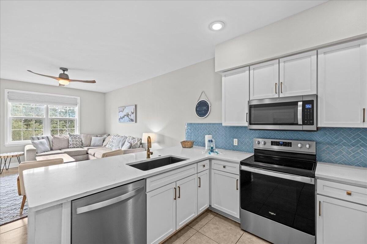 104 Village Boulevard #625 - Photo 6 of 44