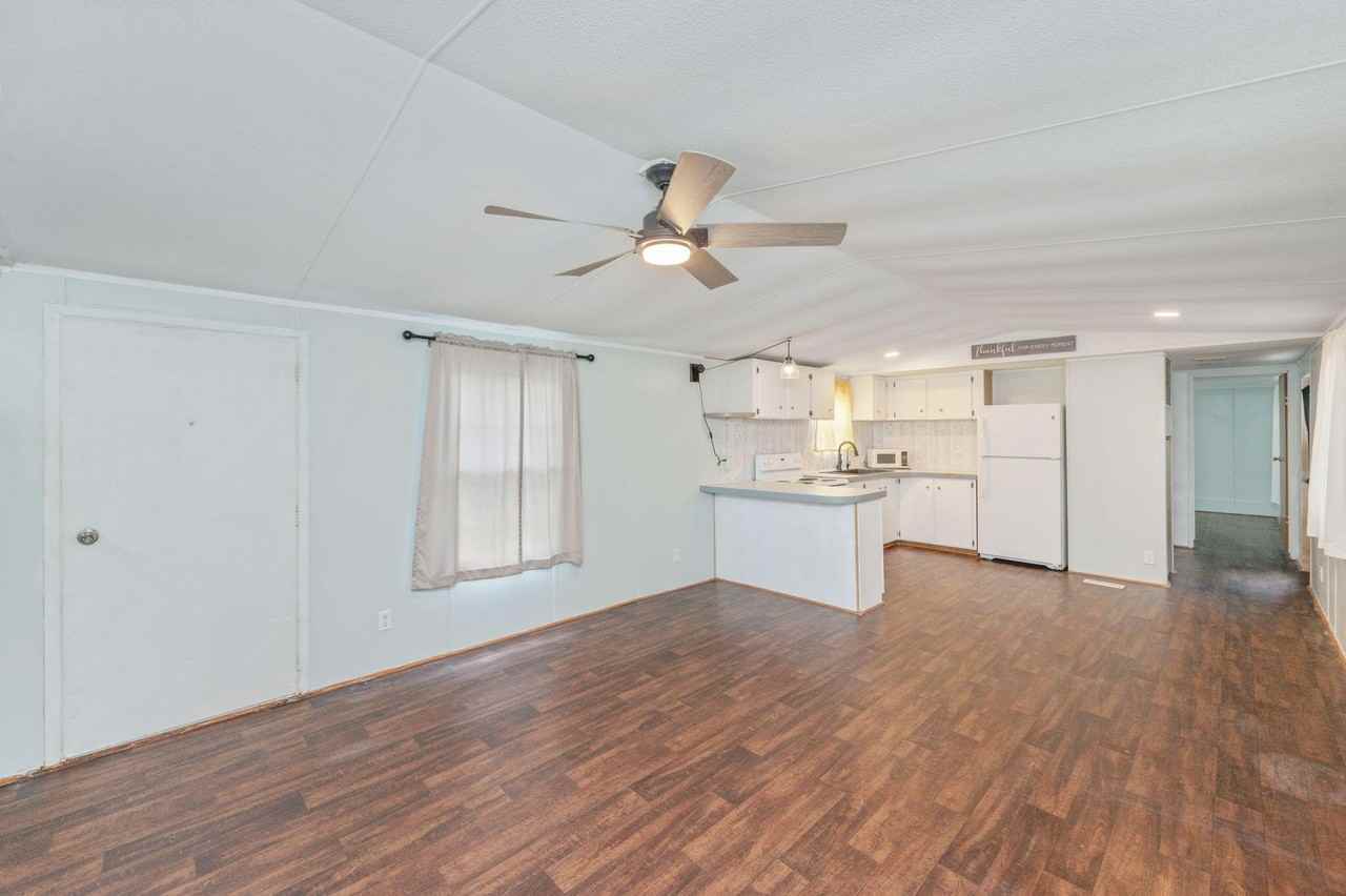 2725 Florida Highway 83 - Photo 4 of 26