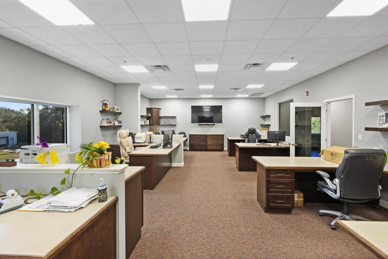 200 Hart St - Photo 6 of 50