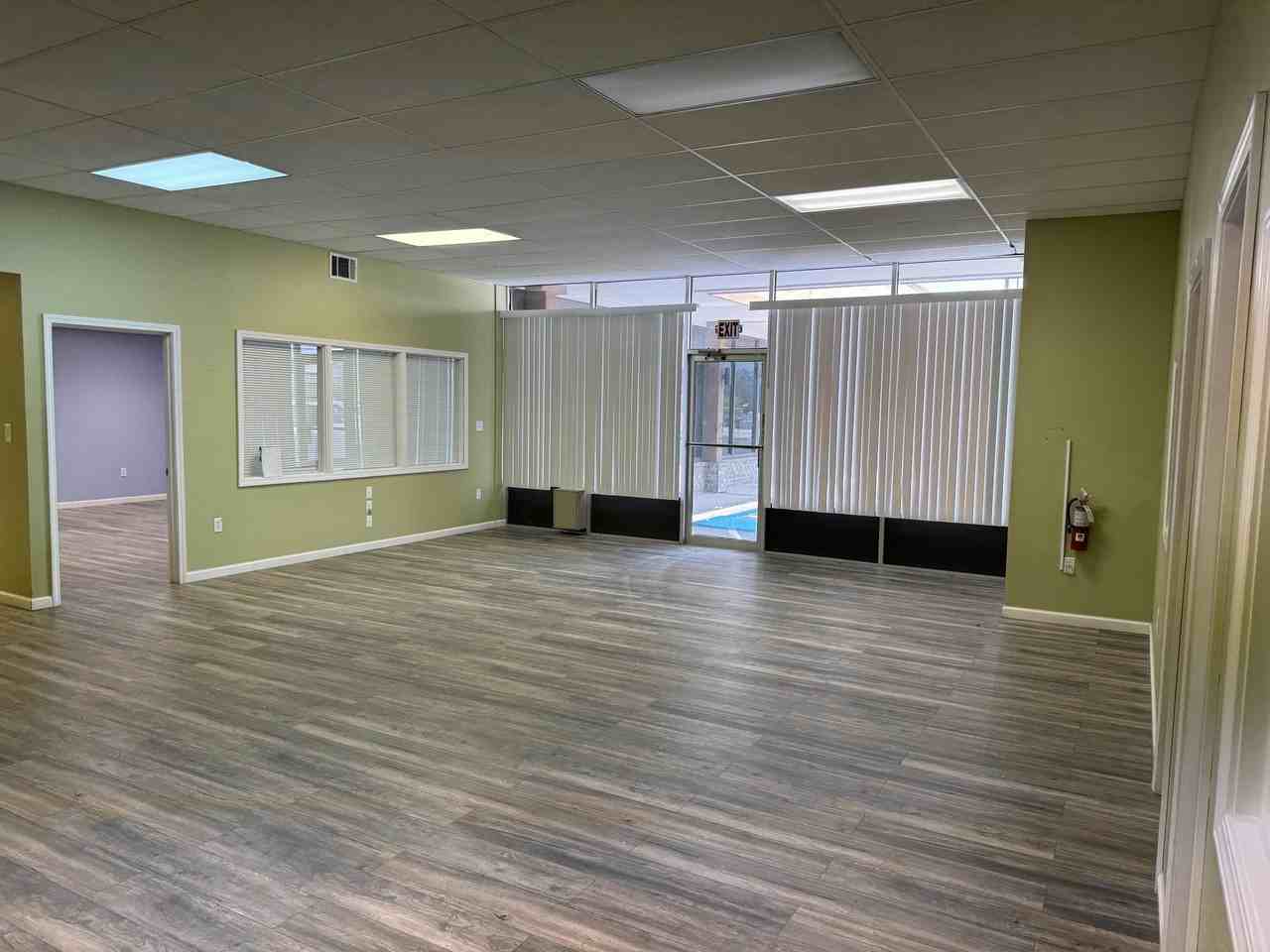 652 Beal Pkwy N - Photo 5 of 5