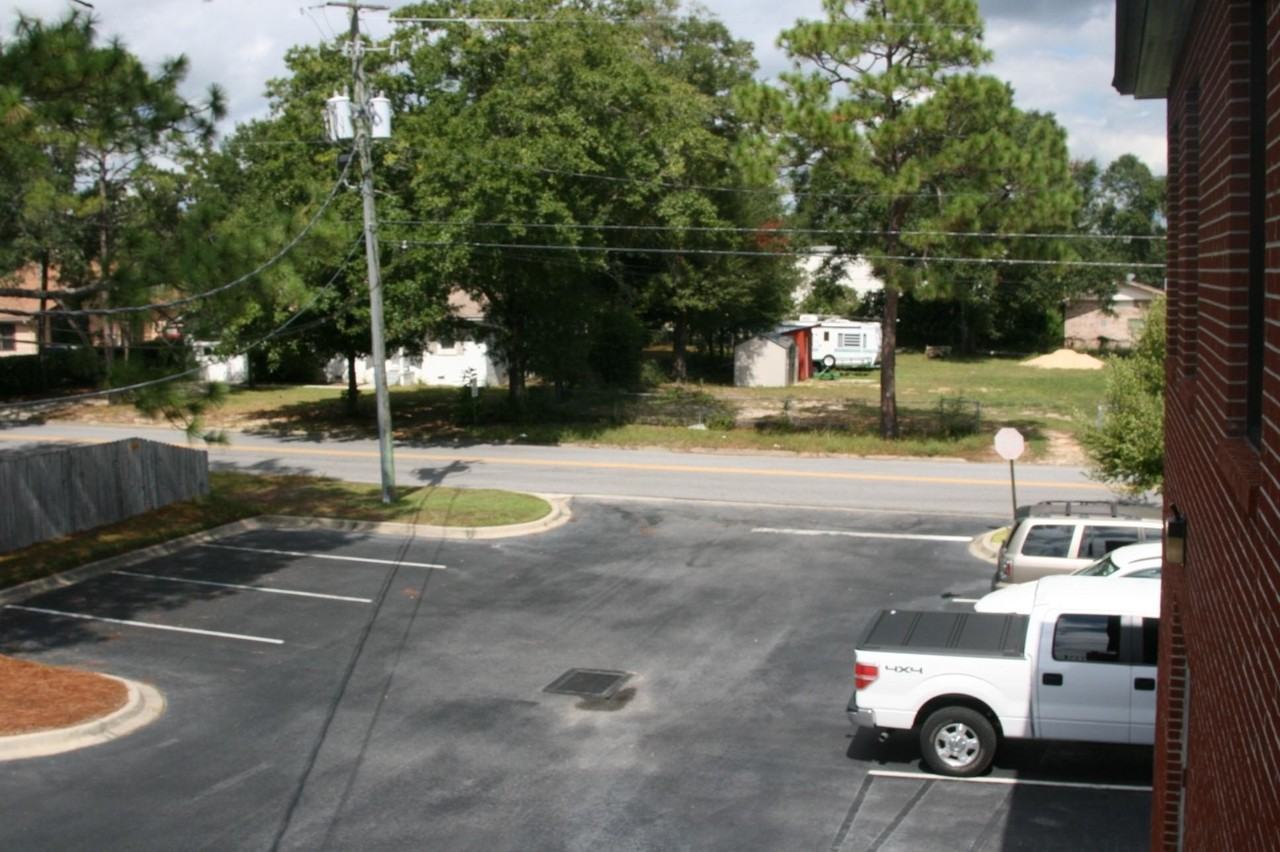 137 N John Sims Pkwy Unit 151c #151C - Photo 5 of 25