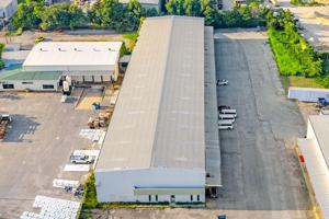 featured image of 33 33 NW Jet Drive