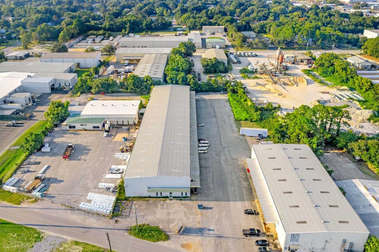 33 Jet Dr Nw - Photo 2 of 20