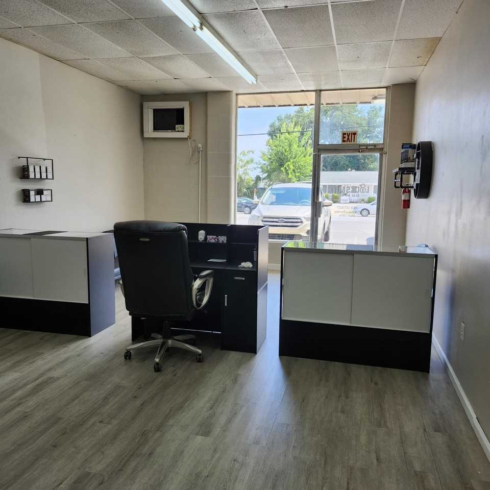 1 Holmes Blvd Nw - Photo 4 of 6