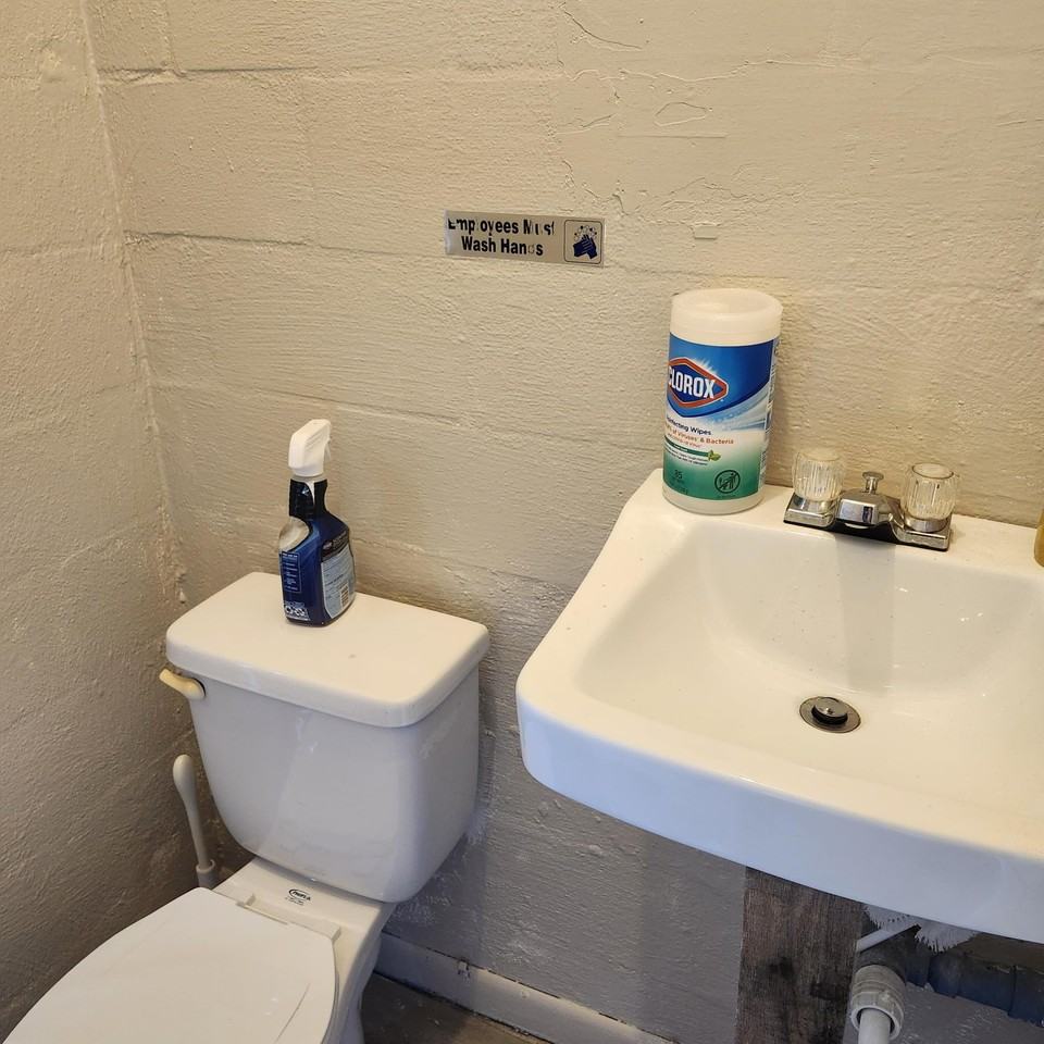 1 Holmes Blvd Nw - Photo 5 of 6