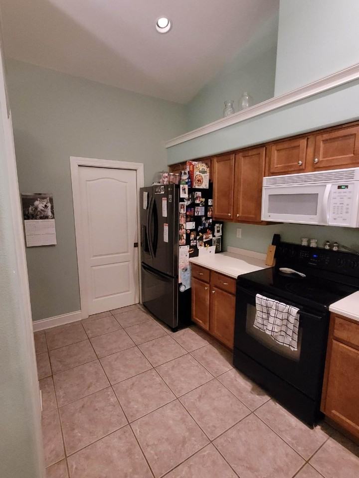 4210 Jade Loop - Photo 2 of 9