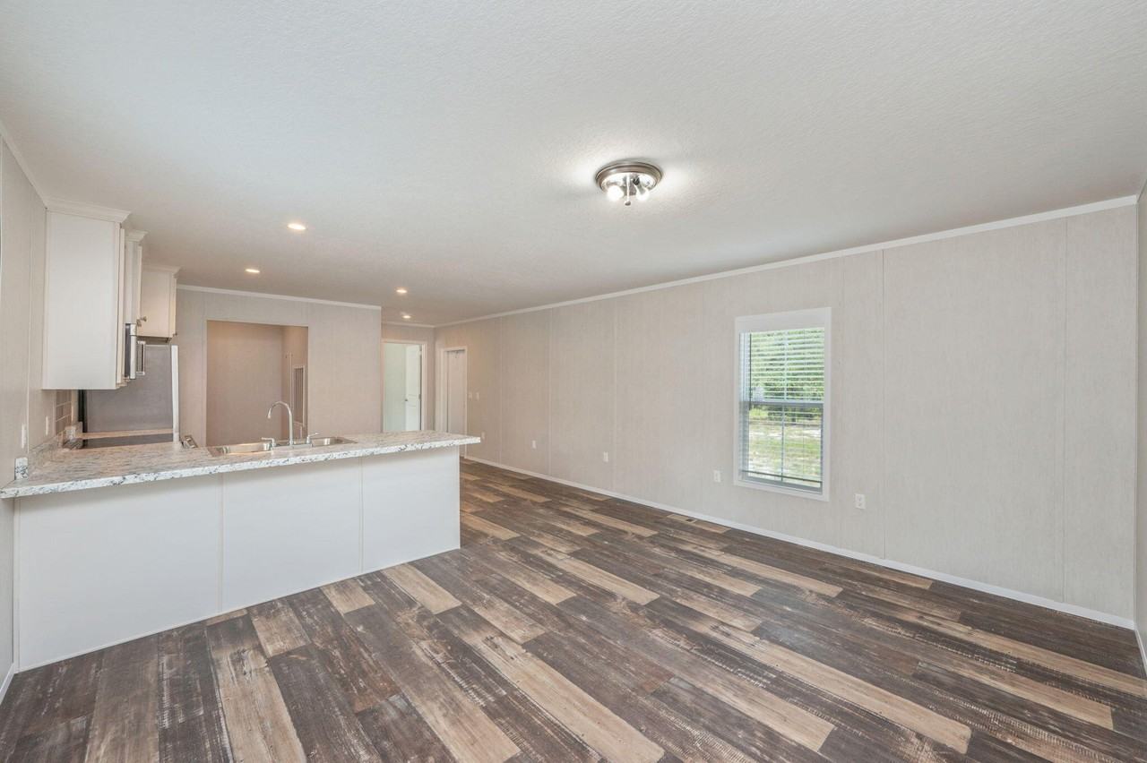 126 Pansy Lane - Photo 6 of 32