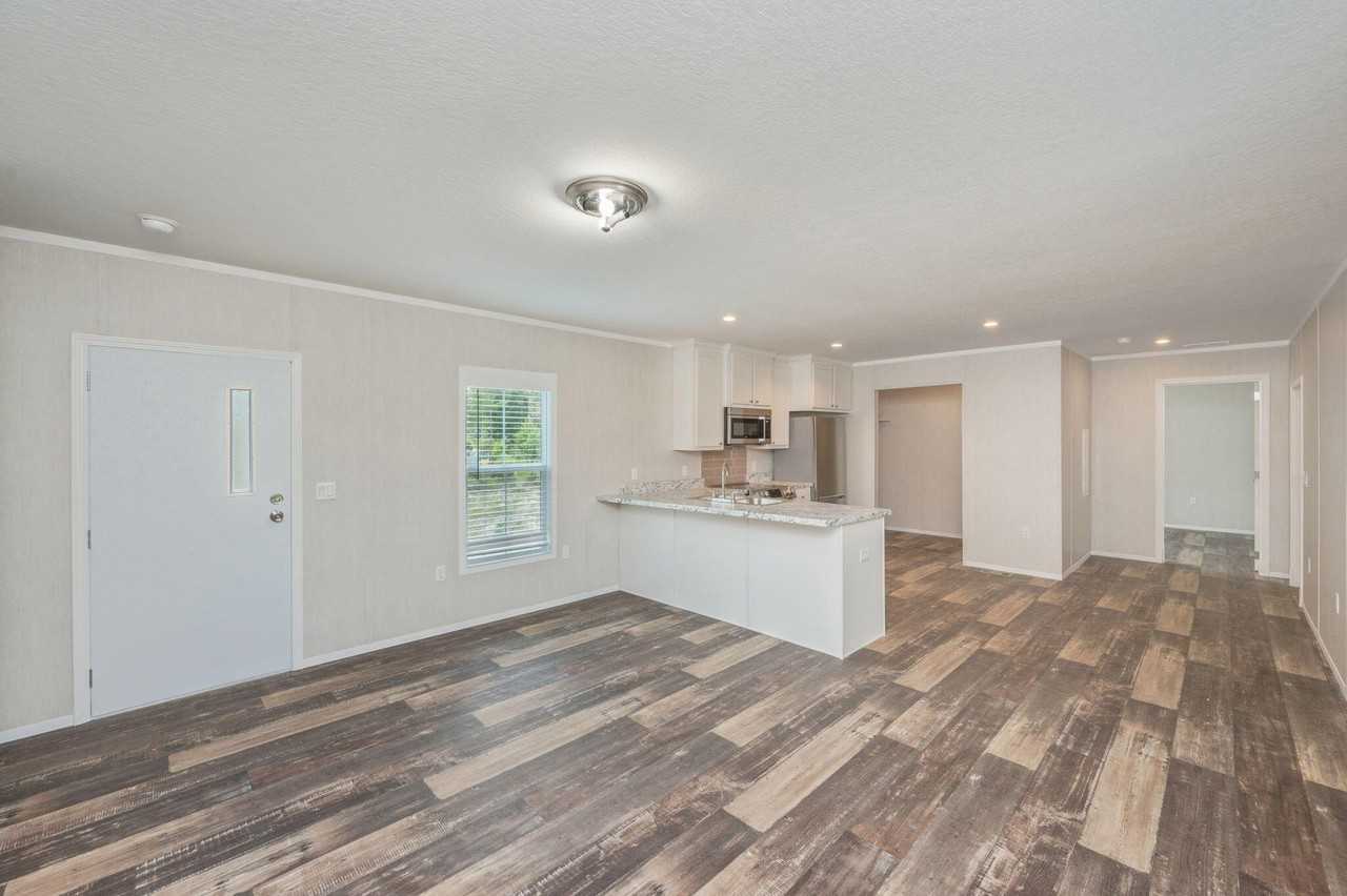 126 Pansy Lane - Photo 7 of 32