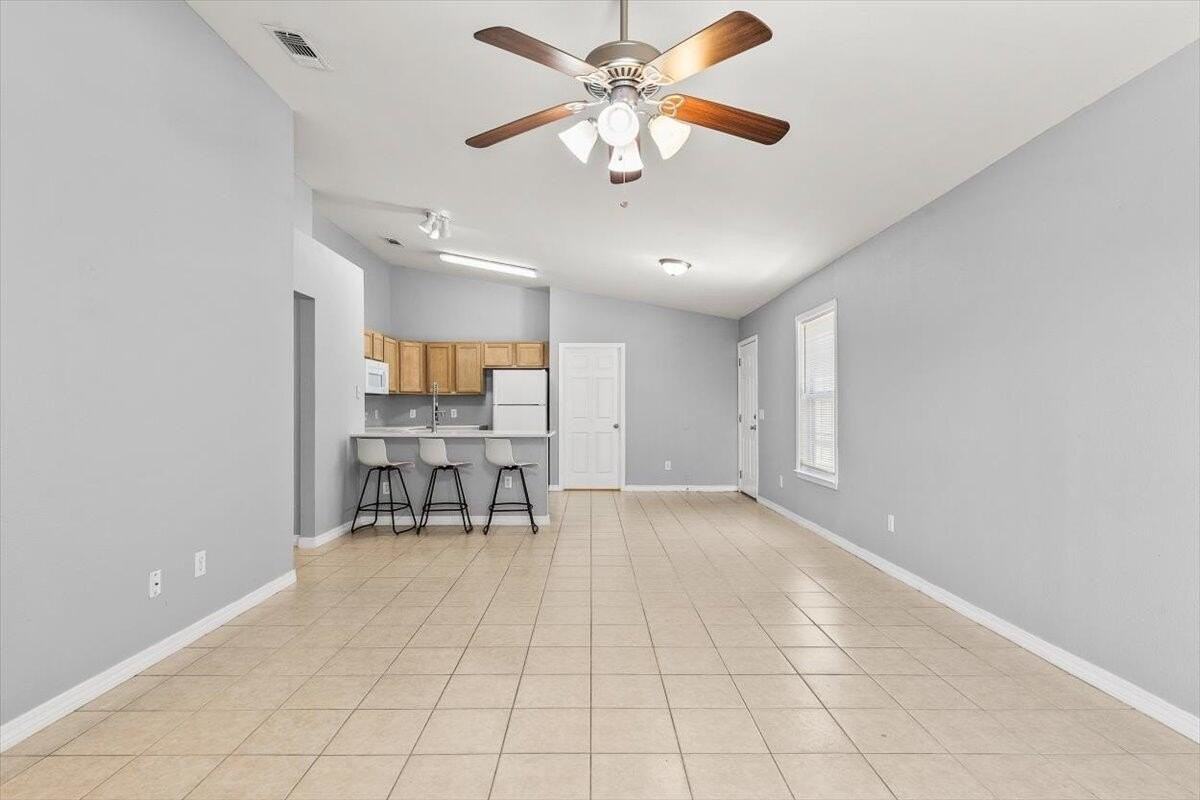 7464 Autumn Trace Blvd - Photo 3 of 23