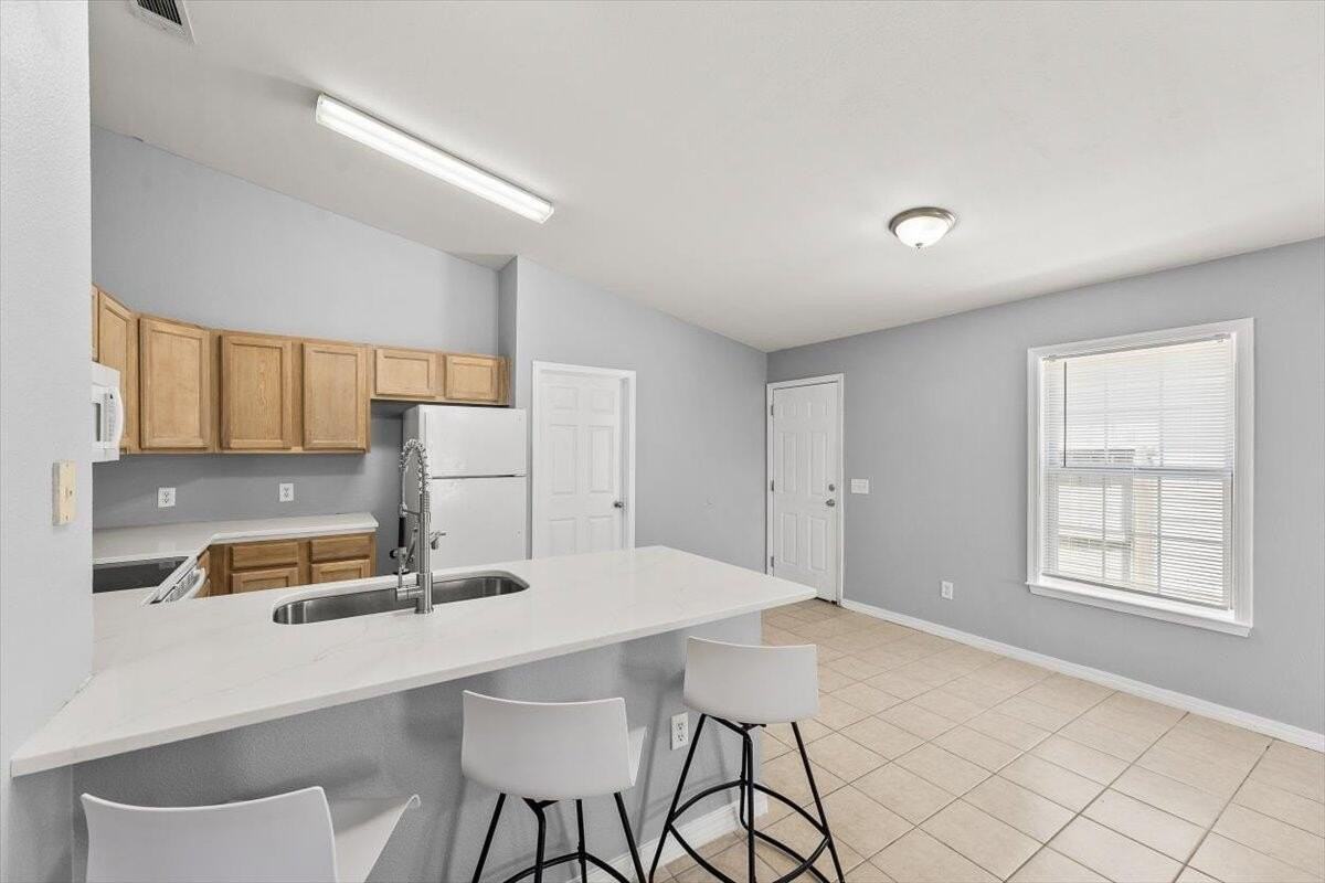 7464 Autumn Trace Blvd - Photo 7 of 23