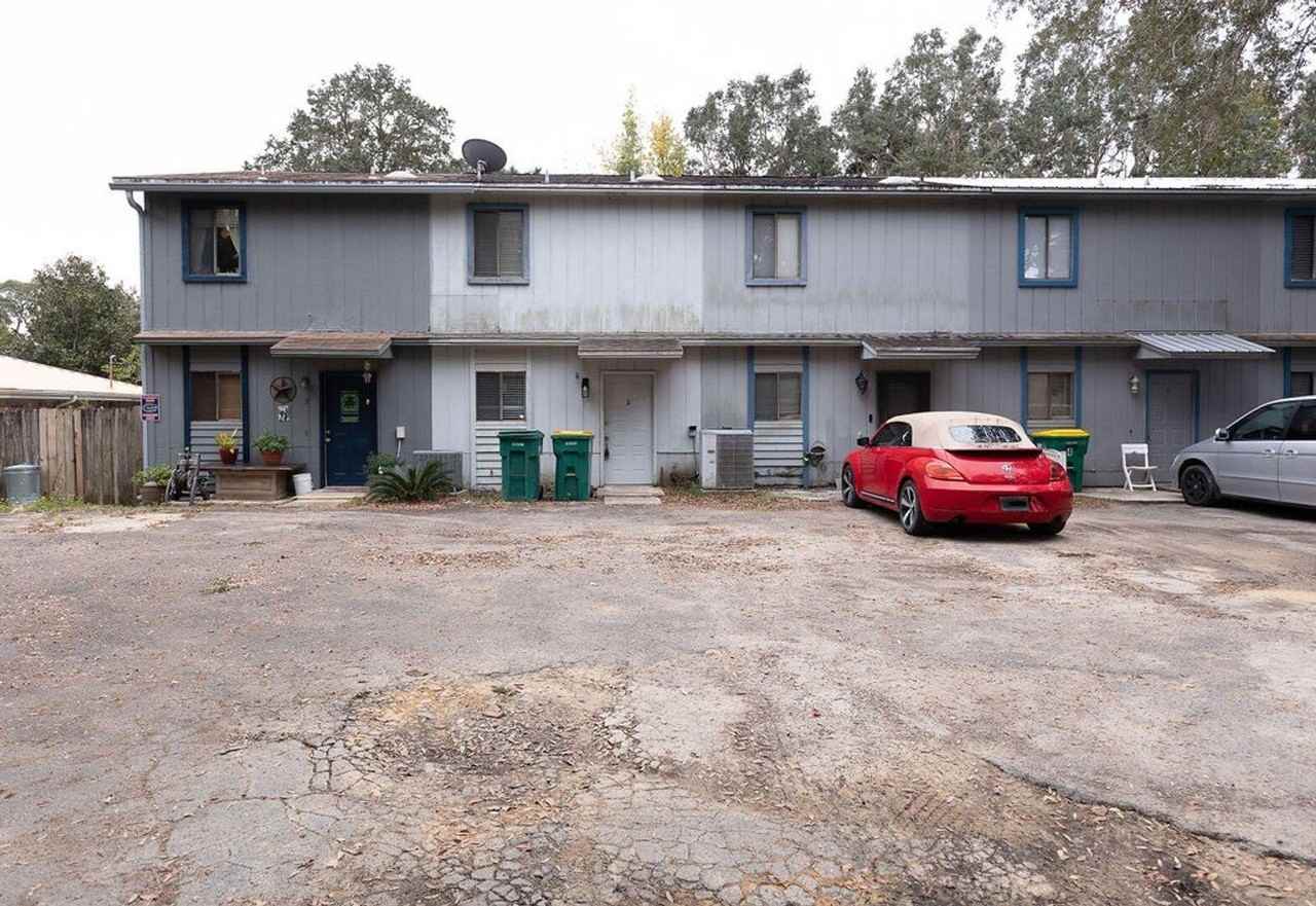 44 Berwick Circle #2 - Photo 2 of 16