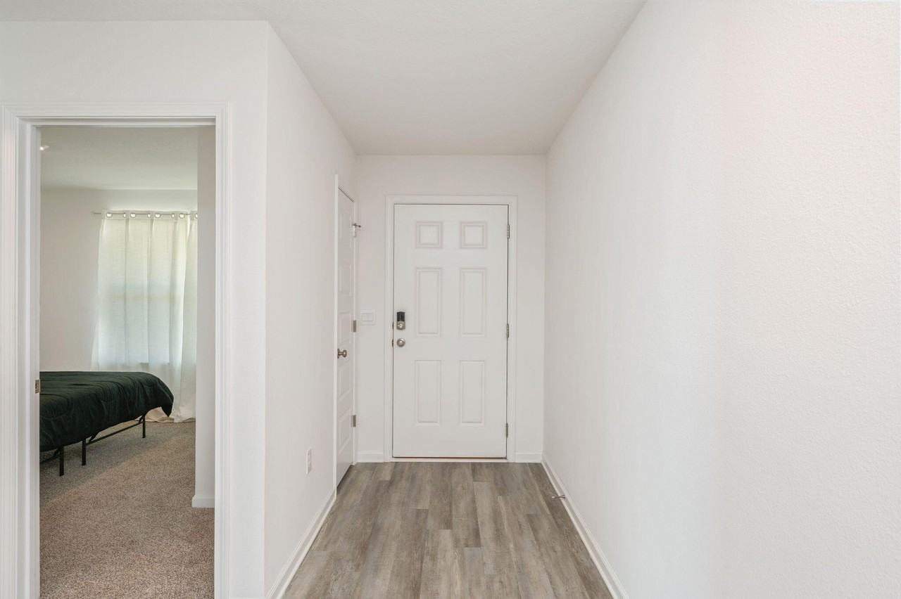 103 Riverwalk Cir - Photo 6 of 40