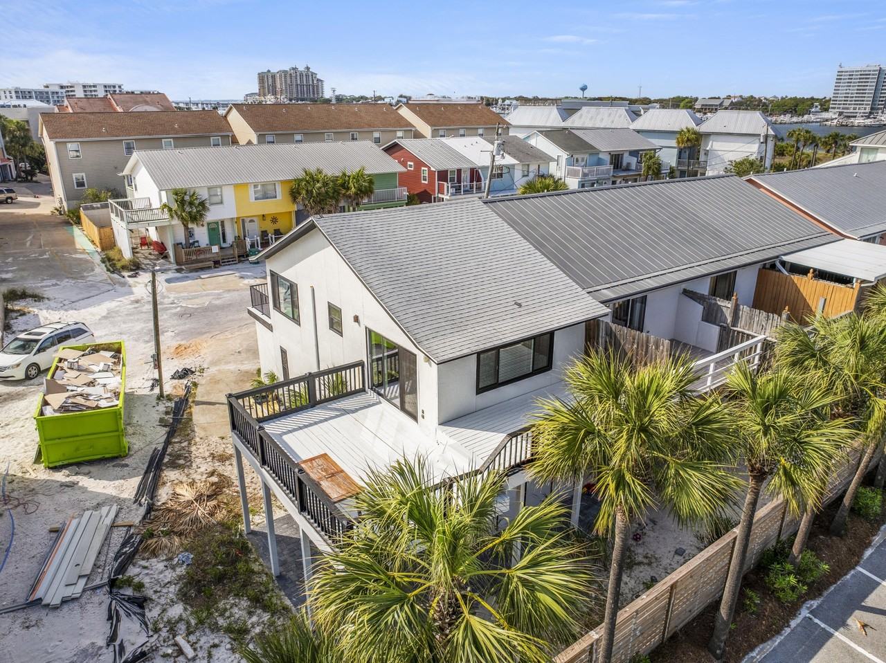 32 Gulf Breeze Court - Photo 7 of 50