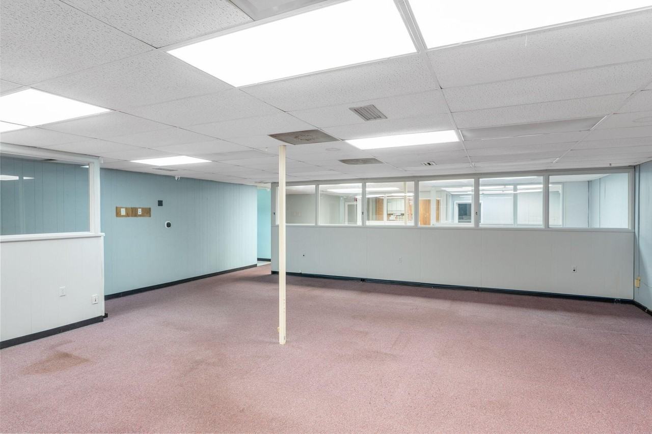 711 Eglin Pkwy Ne - Photo 4 of 5