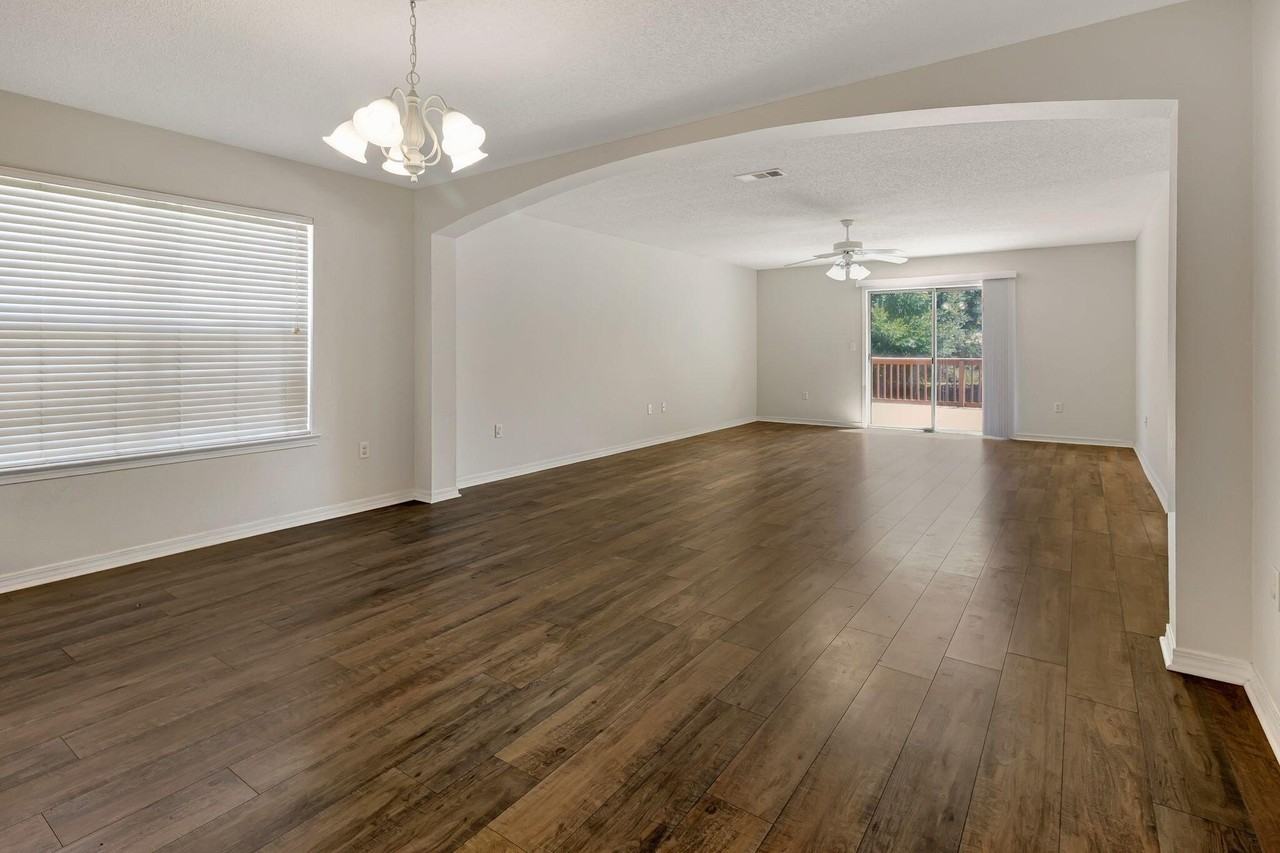 613 Affirmed Court - Photo 5 of 33