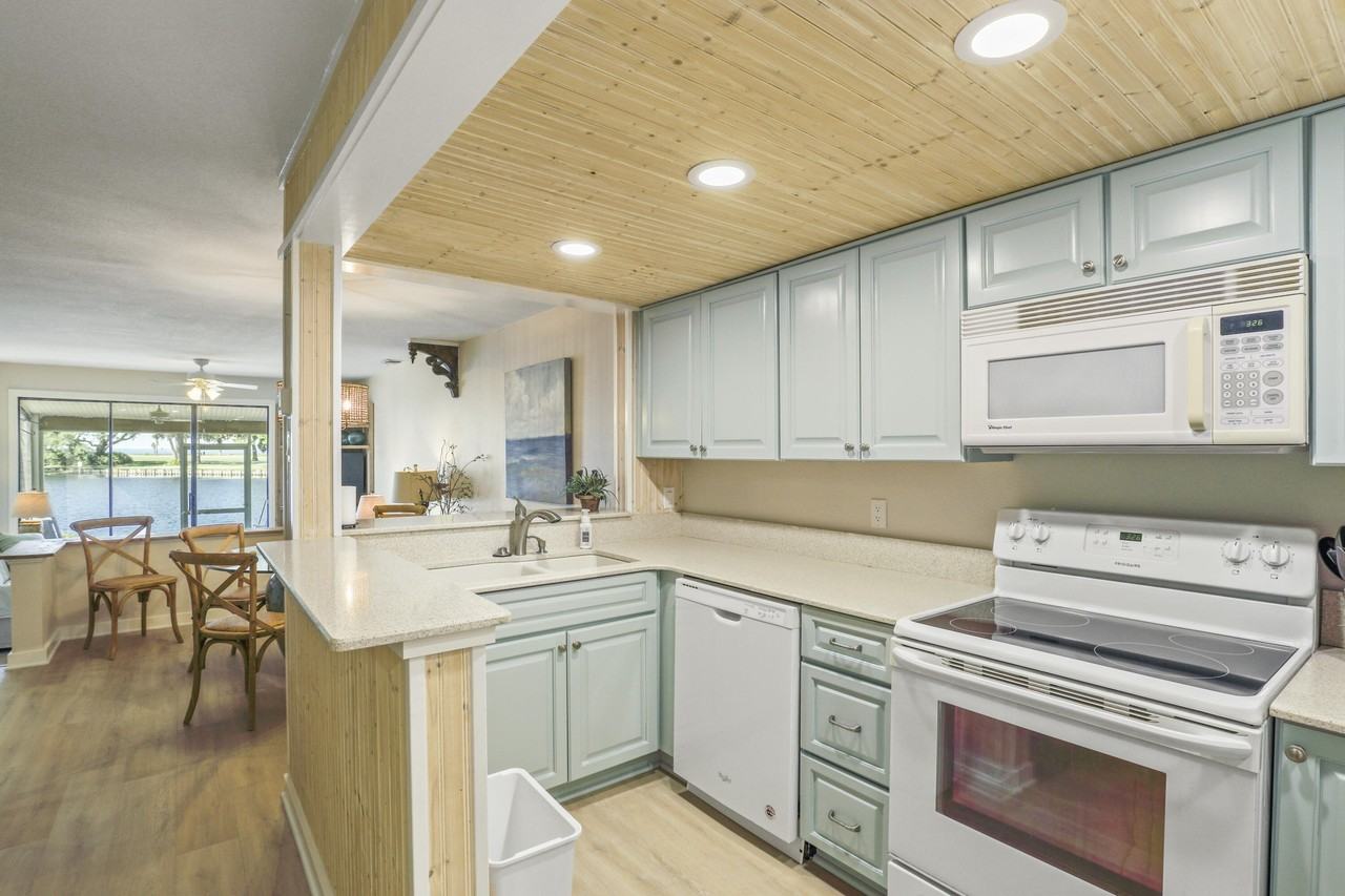 623 Bayou Dr #10717 - Photo 2 of 21