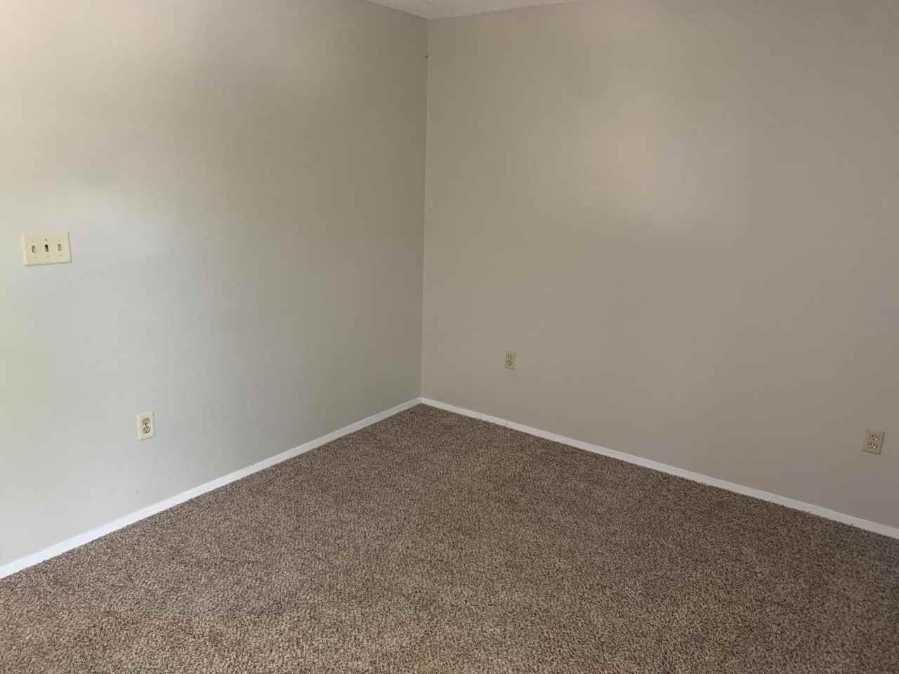 11 11 NW Poulton Drive unit: B #B - Photo 7 of 9