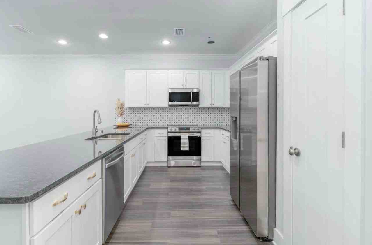 106 Pentecost Lane - Photo 3 of 18