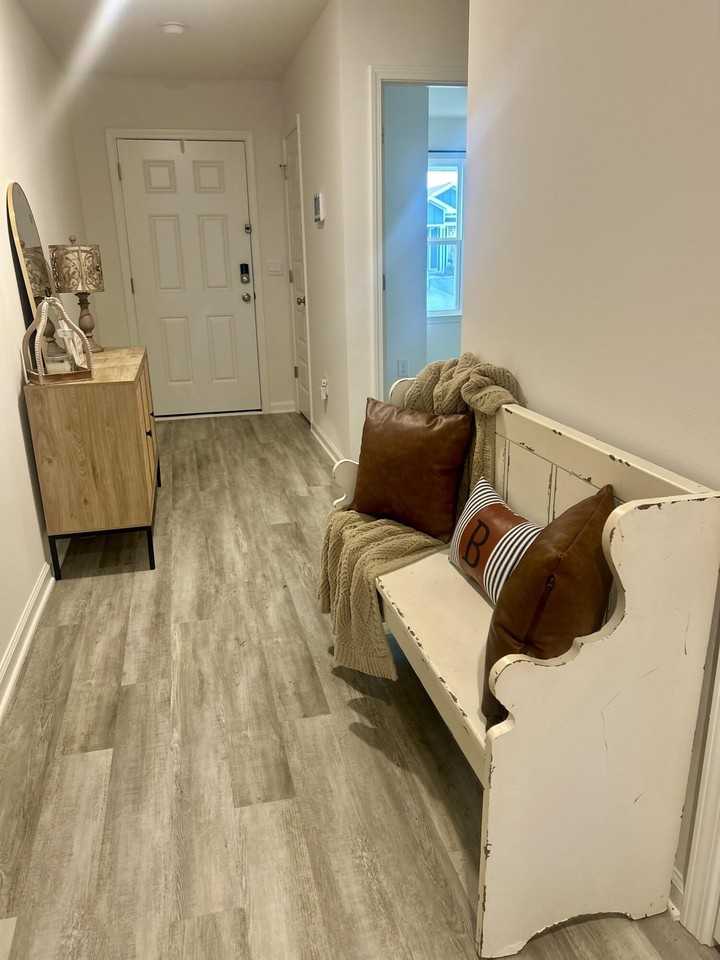 211 Gray Owl Dr W - Photo 4 of 22