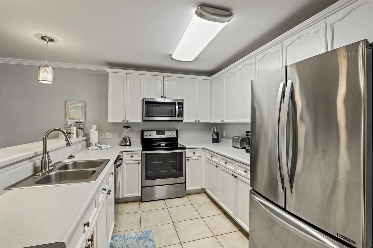 1986 Scenic Gulf Dr #11 - Photo 6 of 19