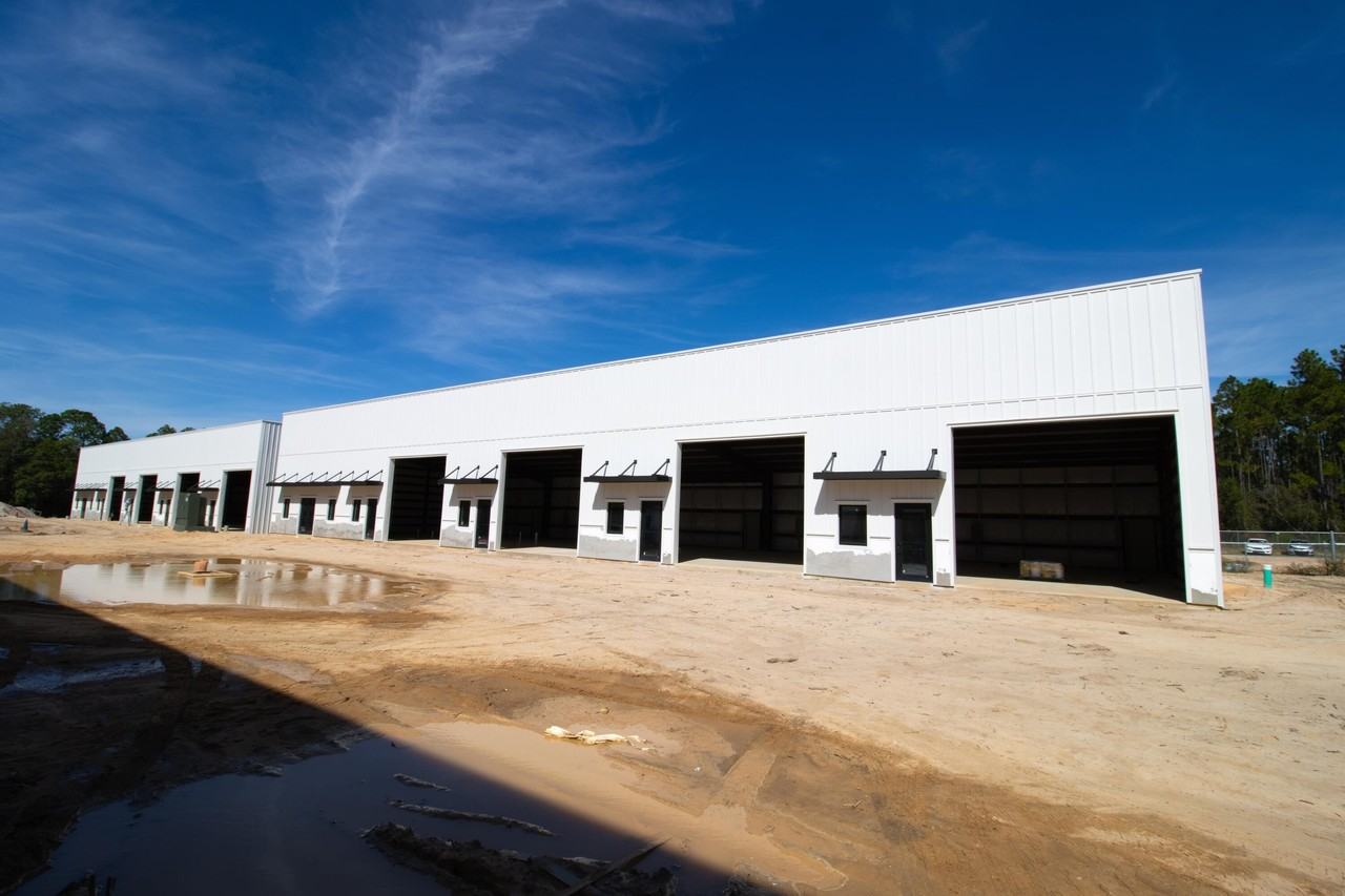 331 Business - Photo 4 of 15