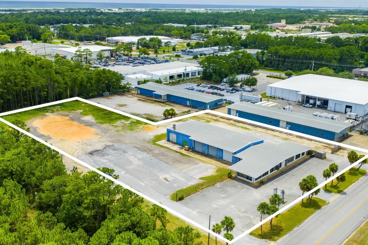 702 Anchors St Nw - Photo 5 of 10