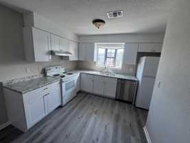 314 Oxford Court - Photo 1 of 1