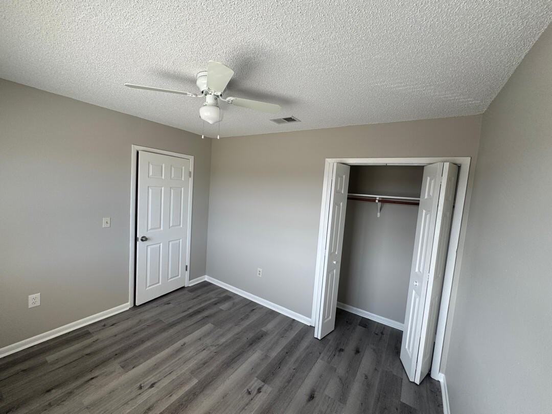 314 Oxford Ct - Photo 7 of 13