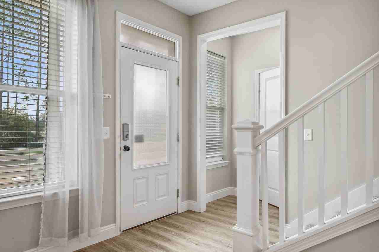 275 Indian Woman Road - Photo 4 of 41