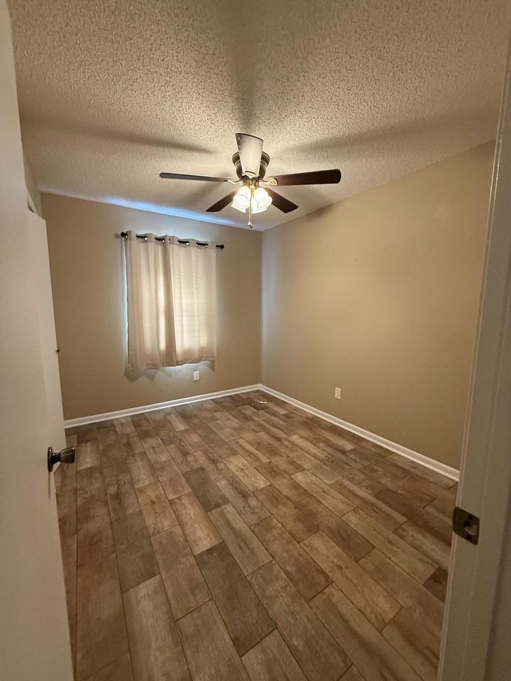 89 11th Avenue - Photo 5 of 12