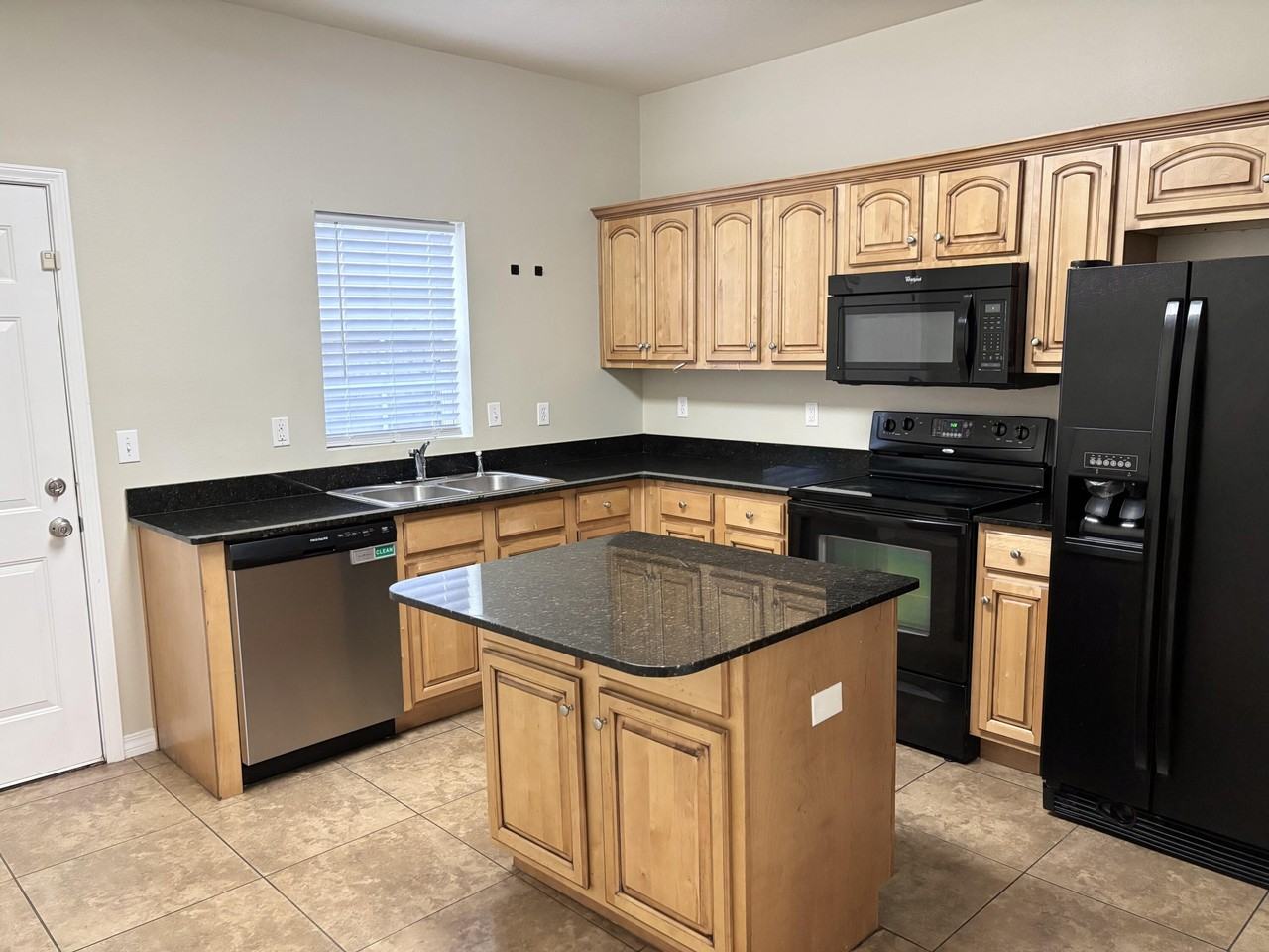 1545 Bentley Circle - Photo 6 of 17