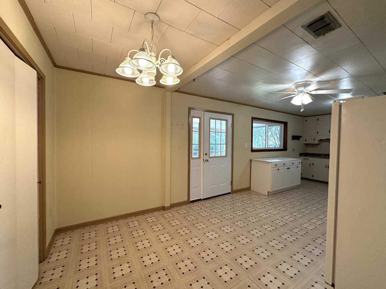 8101 4th St - Photo 7 of 31