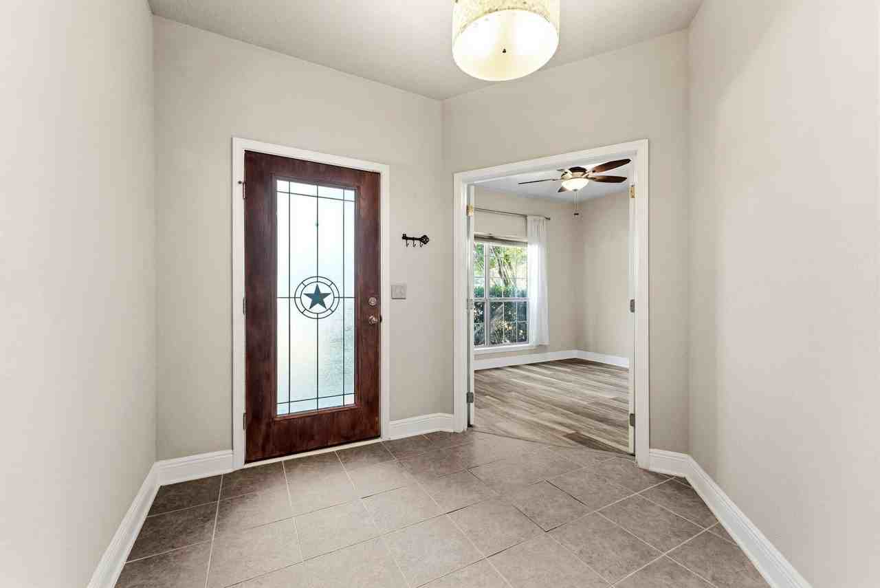 554 Camellia Court - Photo 2 of 46