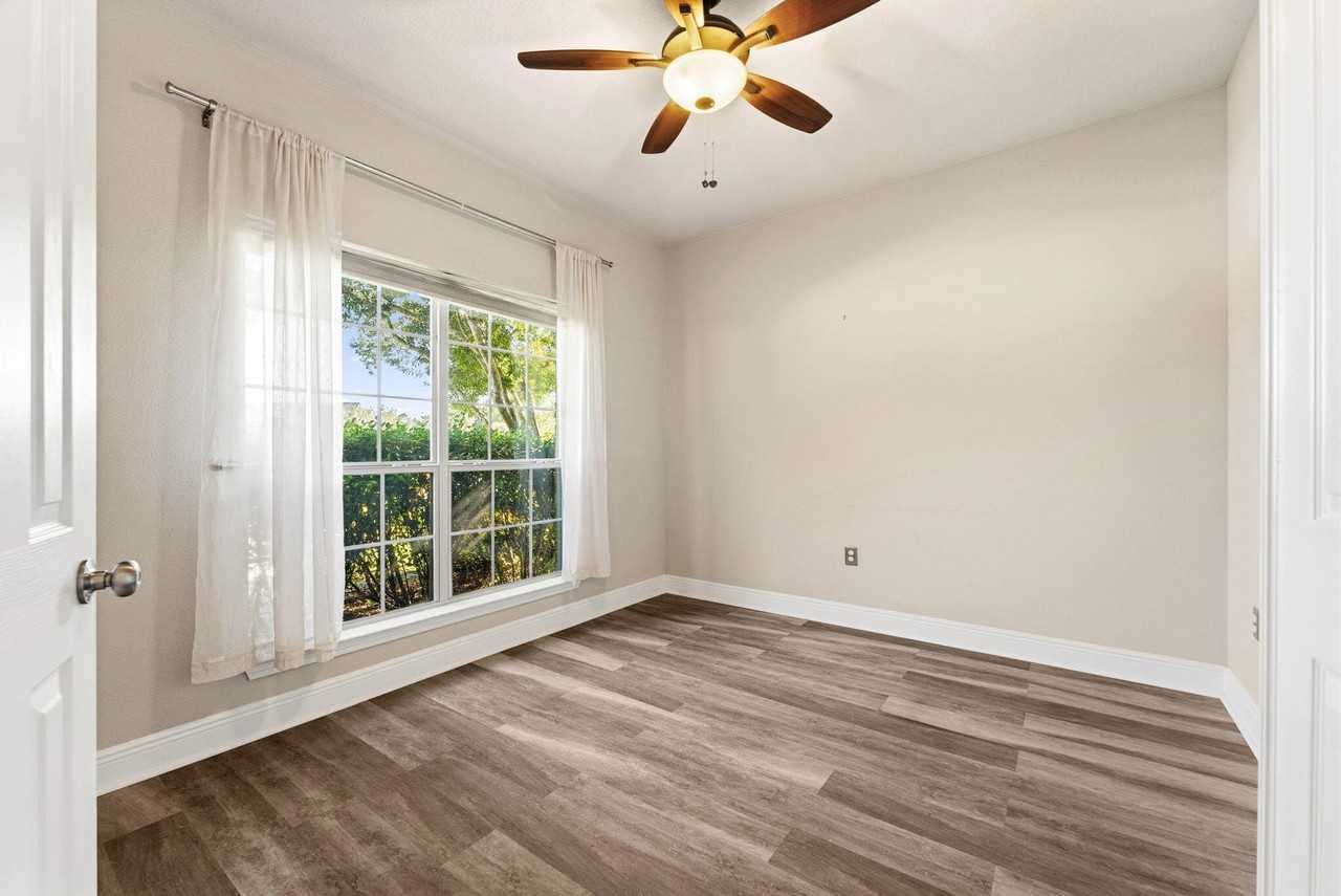 554 Camellia Court - Photo 3 of 46