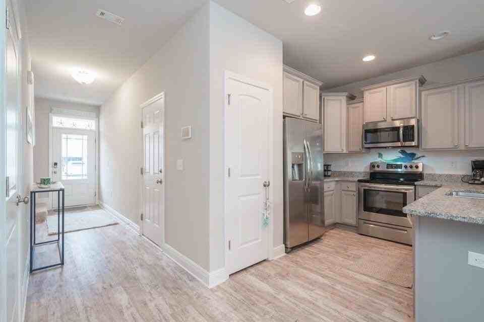 90 Crossing Ln #B - Photo 6 of 23