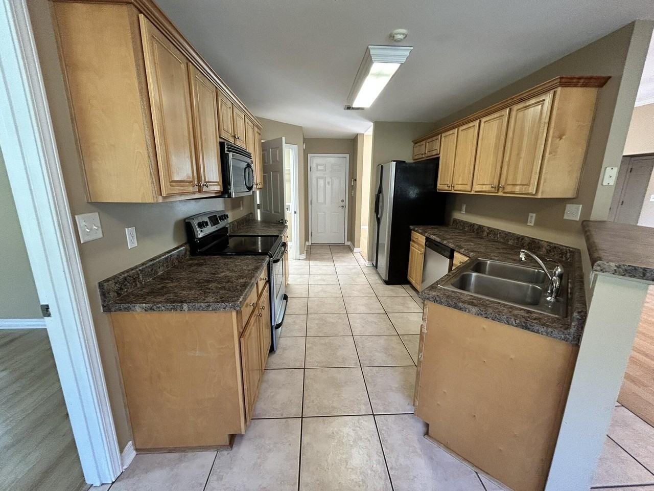 5819 Roberts Road - Photo 5 of 15