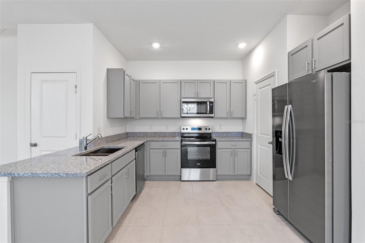 7281 Big Cedar Aly - Photo 6 of 20