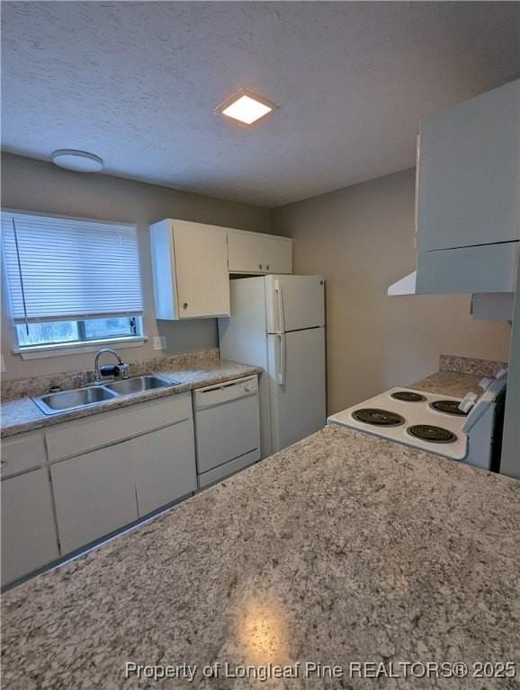 835 Applewood Ln - Photo 4 of 14