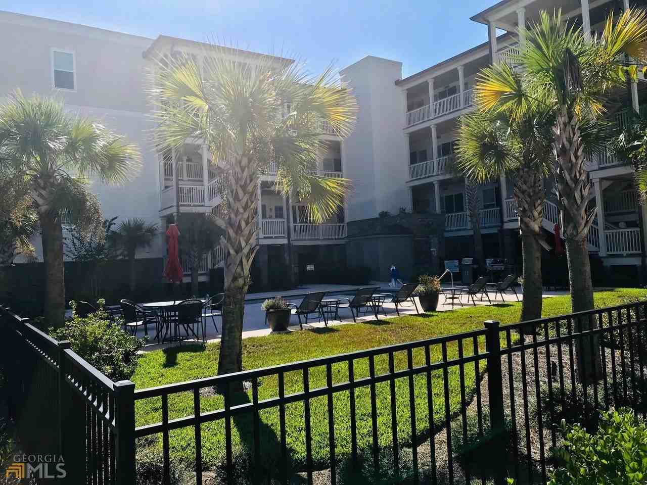 111 Gascoigne Av #204 - Photo 7 of 47