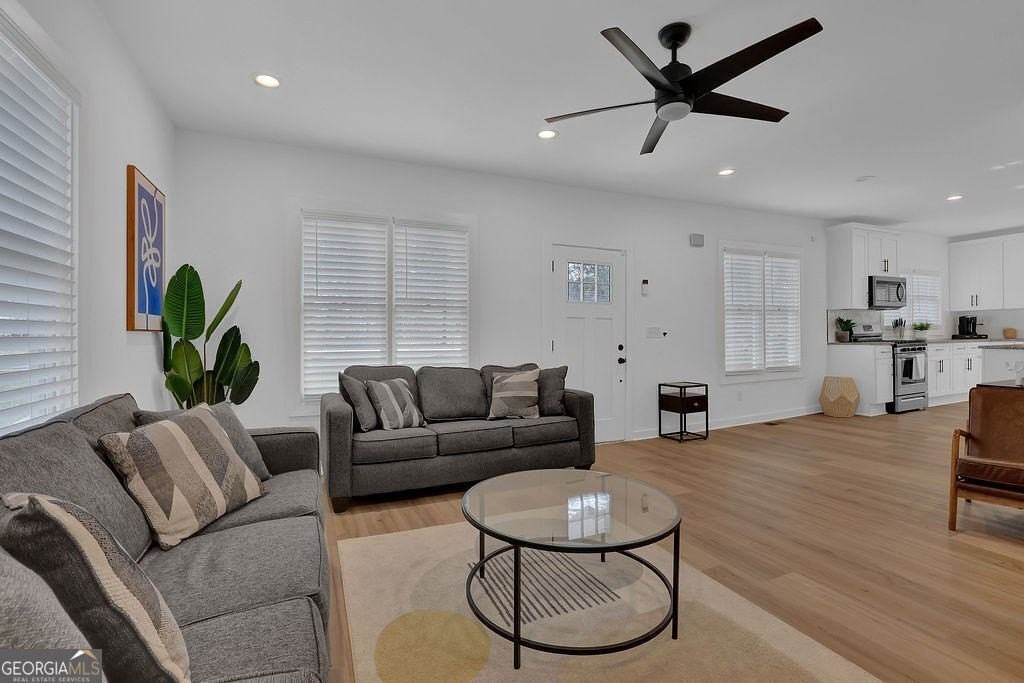 438 Hamilton E Holmes Dr Nw - Photo 4 of 39