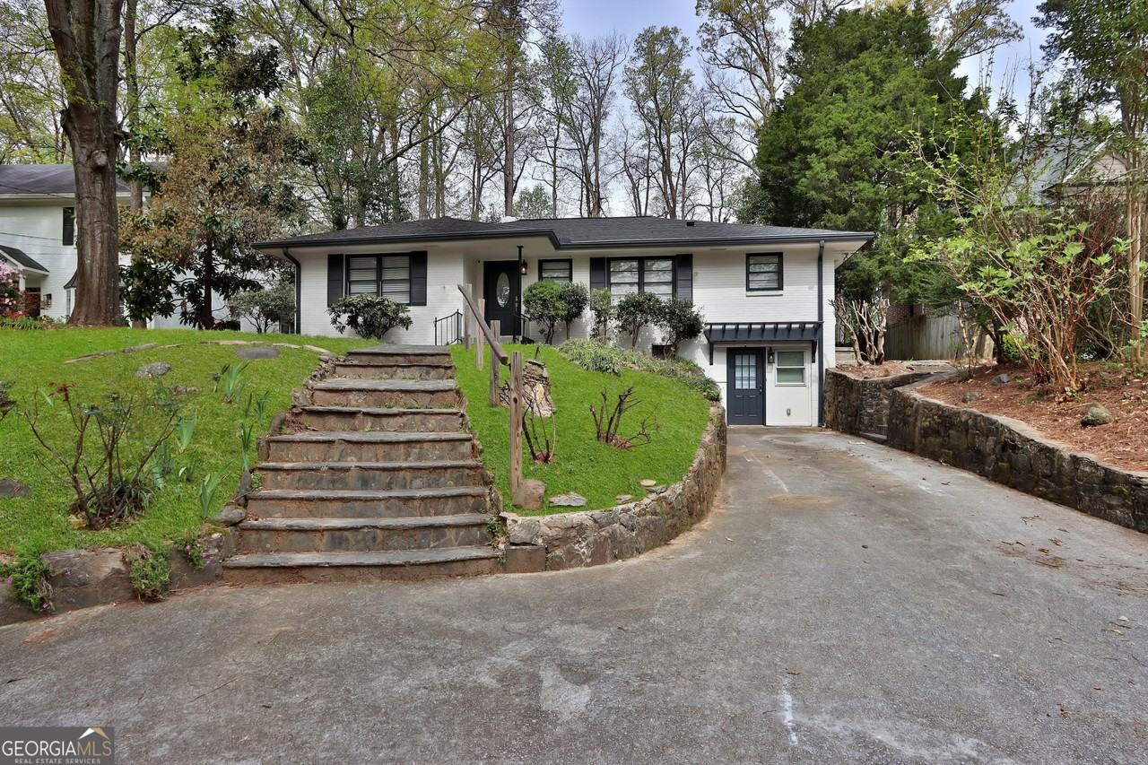 3352 Mathieson Drive Northeast - Photo 5 of 50