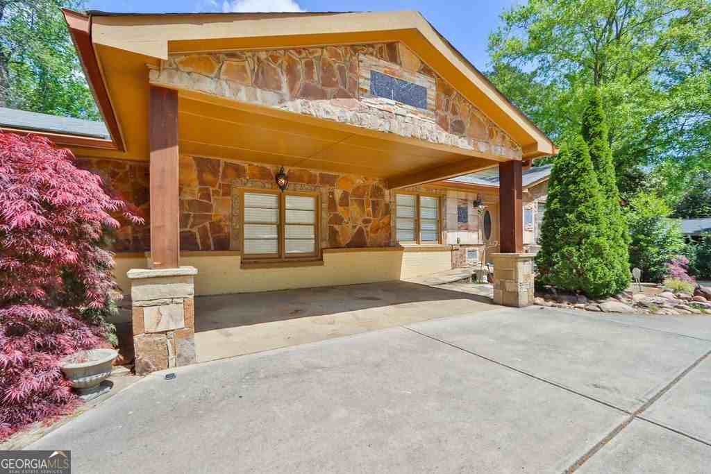 4081 Ashford Dunwoody Rd Ne - Photo 7 of 50