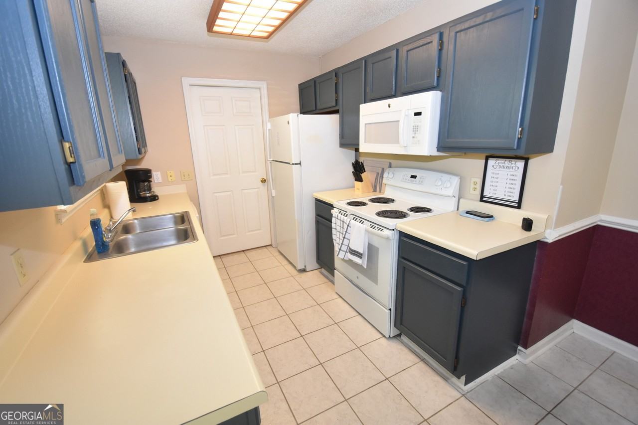 413 Sunnyside Drive - Photo 7 of 18