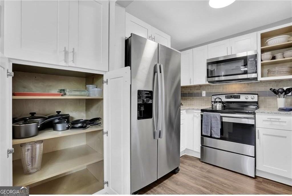 3162 Oakdale Road - Photo 7 of 26