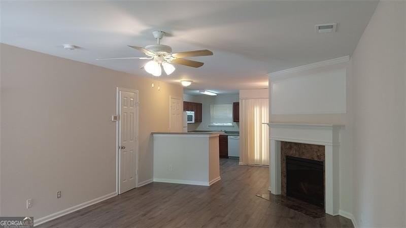 755 Crestwell Cir Sw - Photo 4 of 29